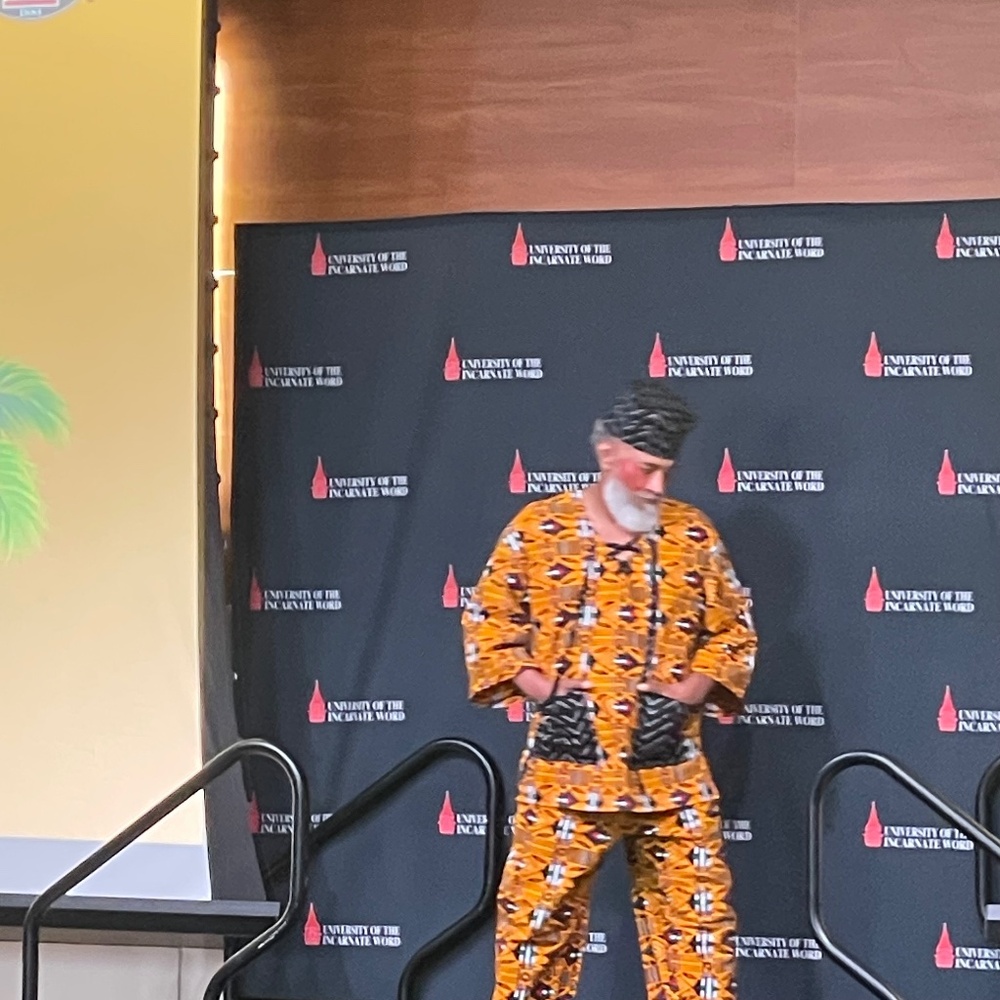 2 Pc Tunic, Men - Medium, Female - Size Medium Yellow with Black pockets , Hat